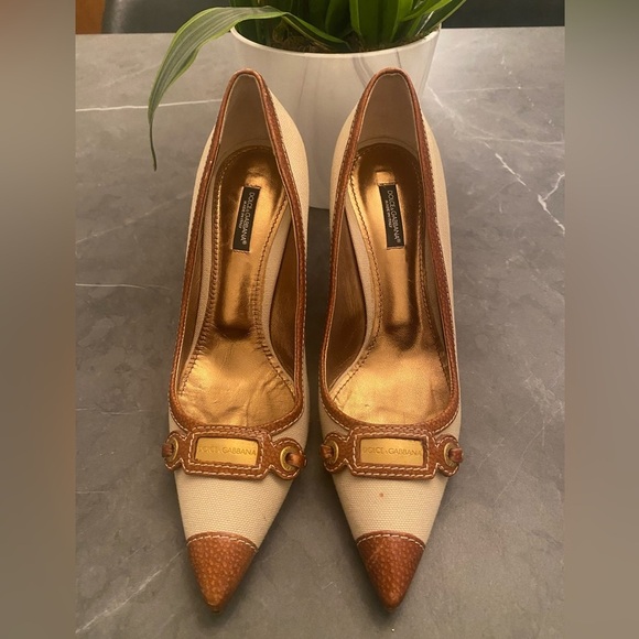 Dolce & Gabbana Logo Heels | Canvas & Leather Pointed Toe Pumps | Size 38.5 - Picture 3 of 15